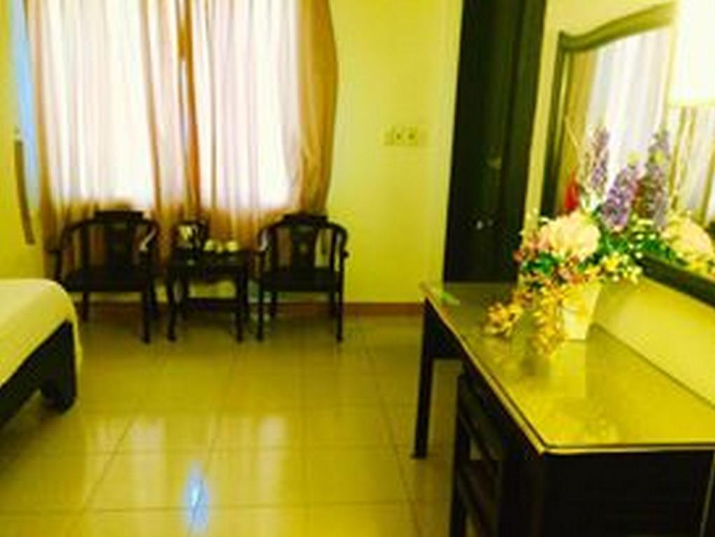 Ruby Bistro Hotel Hue Exterior foto